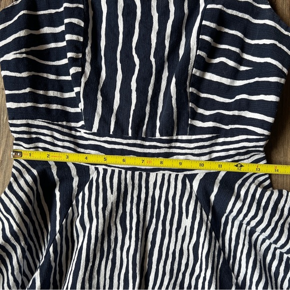 Eva Mendes dress - Picture 9 of 15